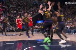 哈登回归赛场，比分优势明显首场状态亮眼，湖人观众沸腾！的简单介绍