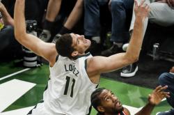 Ning连续二十场比赛得分超过逆转，雄鹿挑战极限！的简单介绍